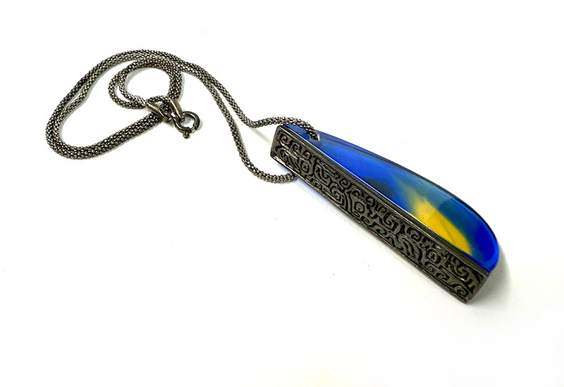 琉璃飾品(金屬雕花)